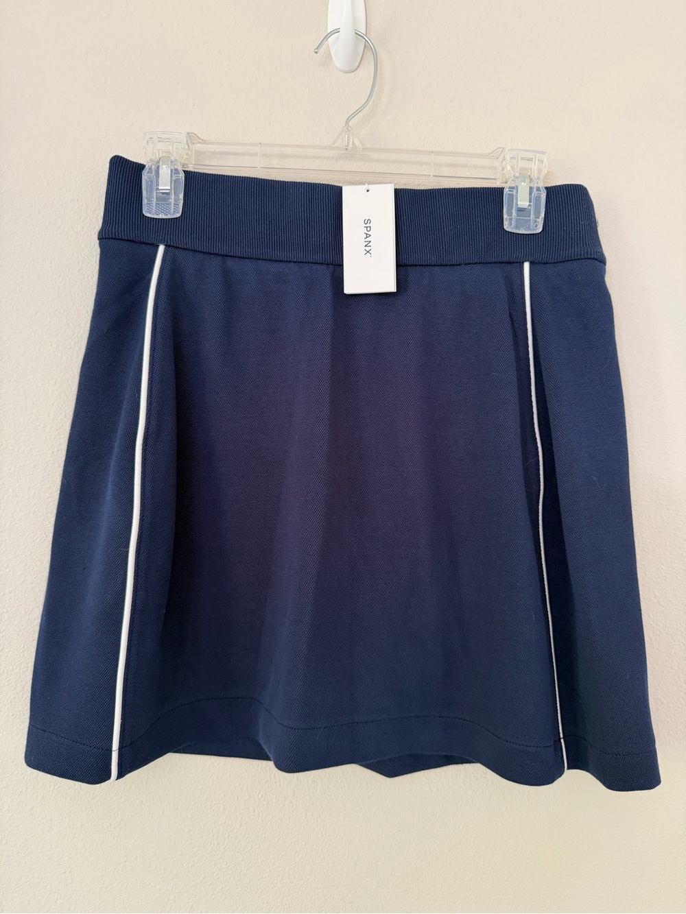 Spanx AirPique Classic Navy A-Line Skort with White Piping